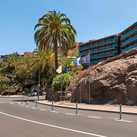 2 By Villagrancanaria